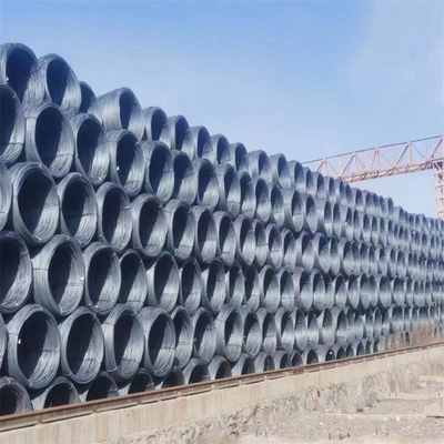 5m-14m Plain End Q195 Low Carbon Steel Wire Rod SAE 1008 σε κυλίνδρους για BS Standard Netting