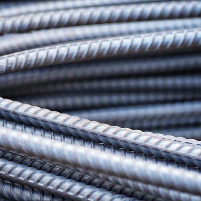 Προσαρμογή 4mm 6mm 8m 10mm 12mm Διαμέτρου HRB335 HRB400 HRB500 Διαμορφωμένη σιδηροτροχιά