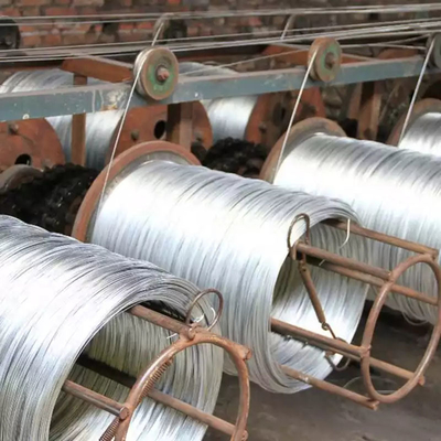 SAE 1008/1006 0,3 mm-6,5 mm ASTM 14 μεγέθους θερμότατα βουτηγμένο γαλβανισμένο ατσάλινο σύρμα για συσκευασία
