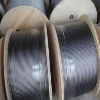 3 mm-12,0 mm Ελαφρύ χάλυβα ψυχρή κατεύθυνση τραβήχτηκε σύρμα / Steel Wire Rod με ομαλή επιφάνεια