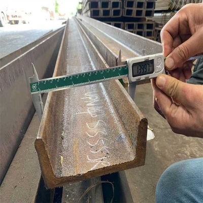 Ο όρος CFR AISI S275jr S355j0 Ζεστό ελαστικό/ψυχρώδες λυγισμένο άνθρακα ήπιο δομικό κανάλι C/U