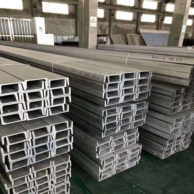 S235jr S355jr A36 Ss400 Χάλυβα Προφίλ Ζεστό Επεξεργασμένο C Channel 550mm Χάλυβα Χάλυβα Χάλυβα