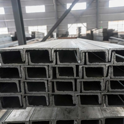 BS Standard 5-12m μήκος ASTM A36 Ζυγισμένο χάλυβα C κανάλι για βιομηχανικά κτίρια